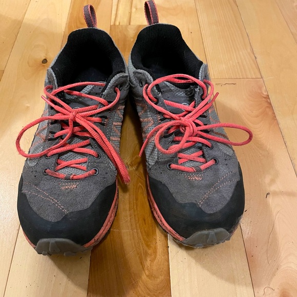 Scarpa Rapud women’s hiking shoes size 51/2 (36) in excellent condition - Picture 3 of 4